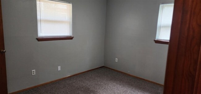 3308 SW Salinas Dr