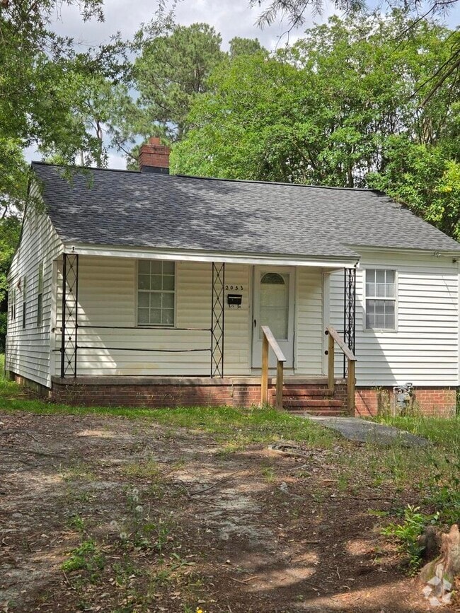 Building Photo - 2053 Telfair St Rental