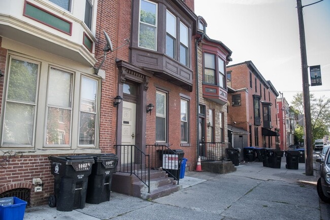 Photo - 1105 N 2nd St Unidad 1105 2nd St #2