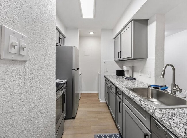Kitchen Area - Aspen Court Apartments