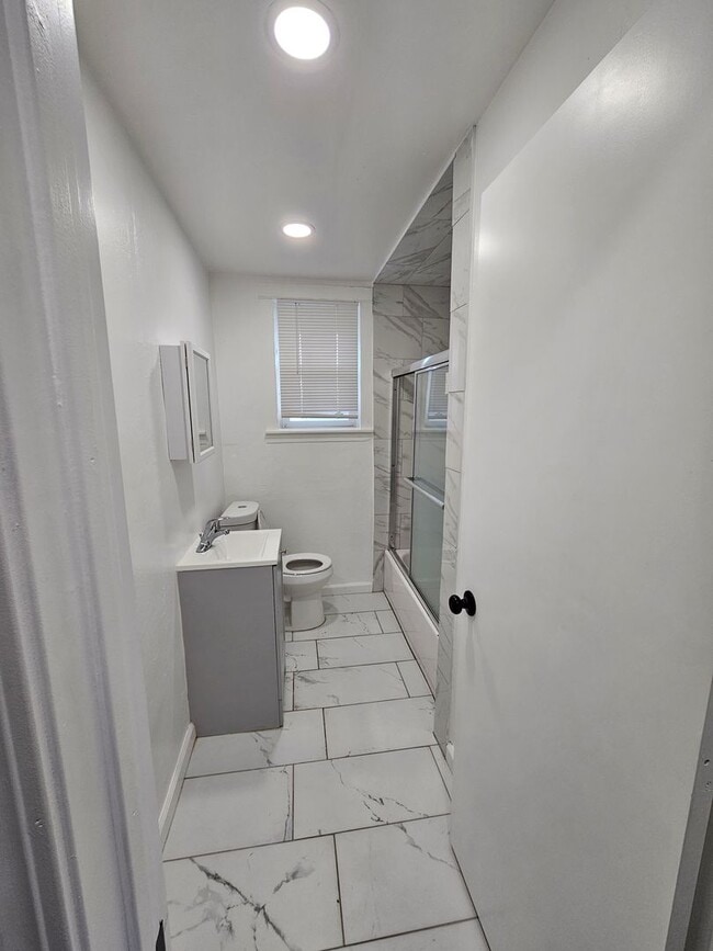 Photo - 908 6th St Unidad B