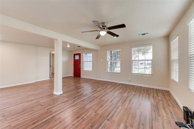 Photo - 5838 Wellesley Ave