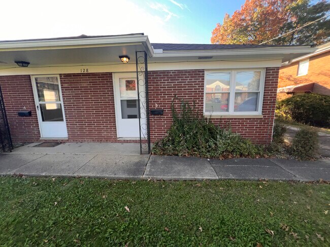 Photo - Cypress West Fairlawn Apartments