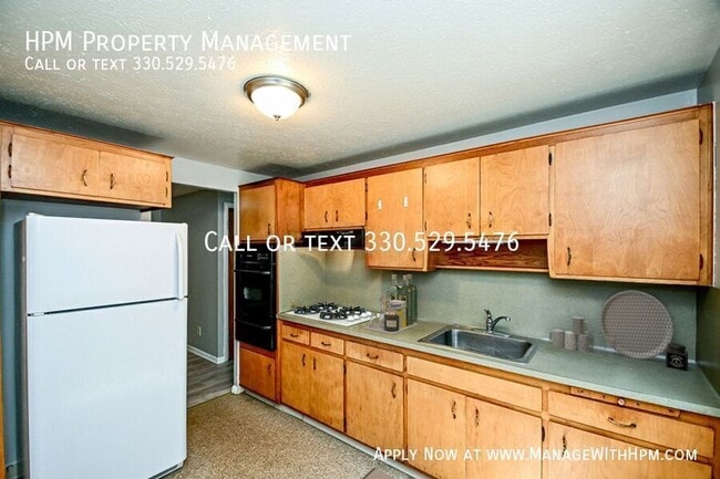 Photo - 842 S Green Rd Unit 6