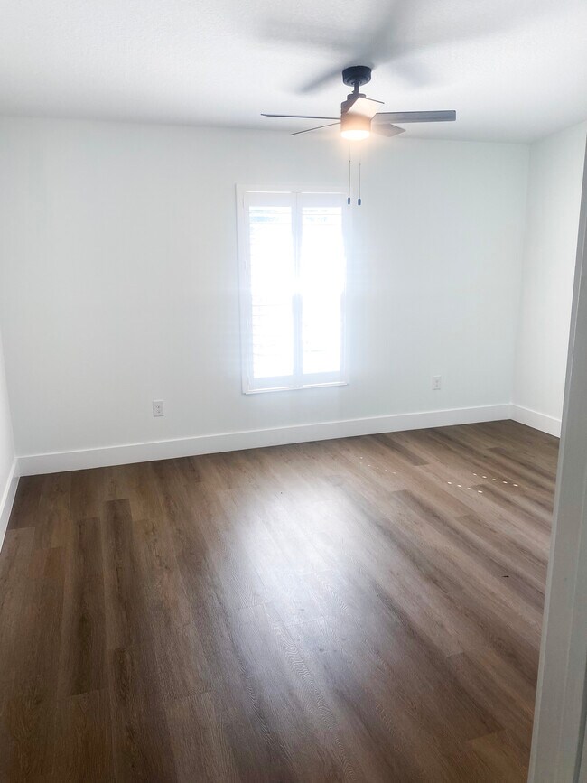 Photo - 1003 Creek Park Ct