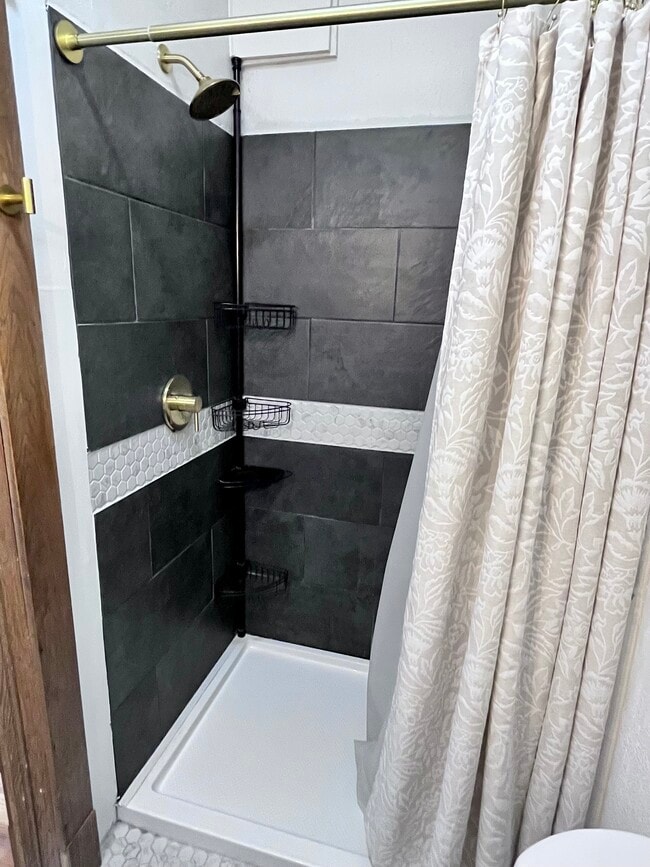 Photo - Skylight Studio Unit 2