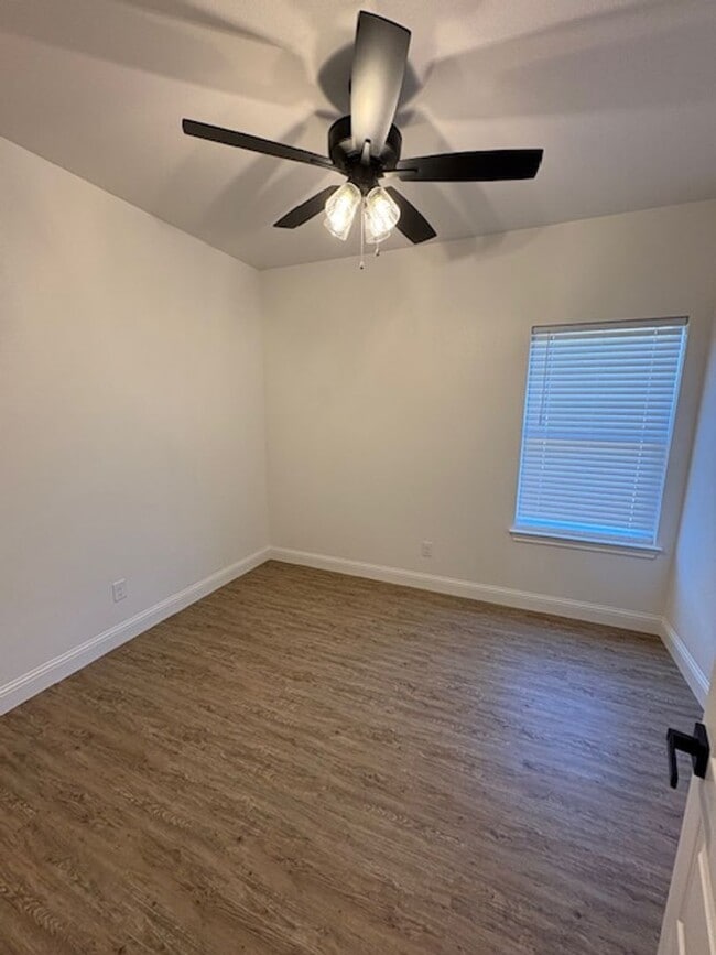 Photo - 374 Kristi Path