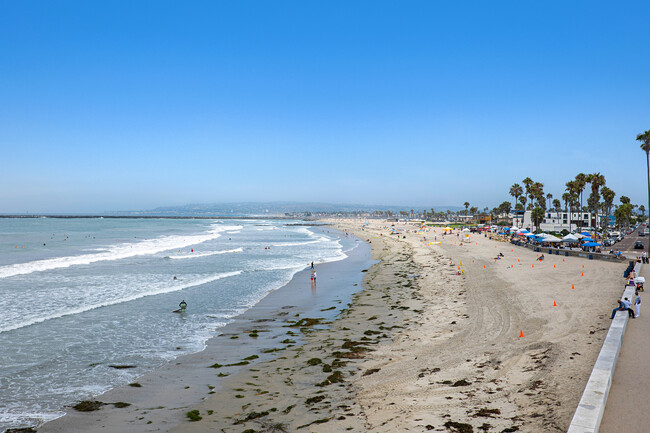 A 1/2 cuadra de la playa - 5027 Santa Monica Ave Unidad Beachside Condominium