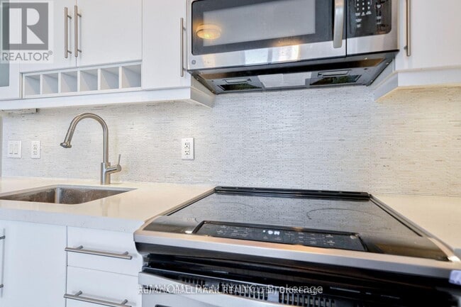 Photo - 7161 Yonge St Unité 2831