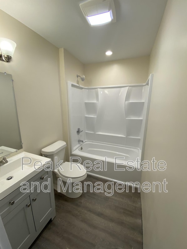 Photo - 316 Maplelawn St SE