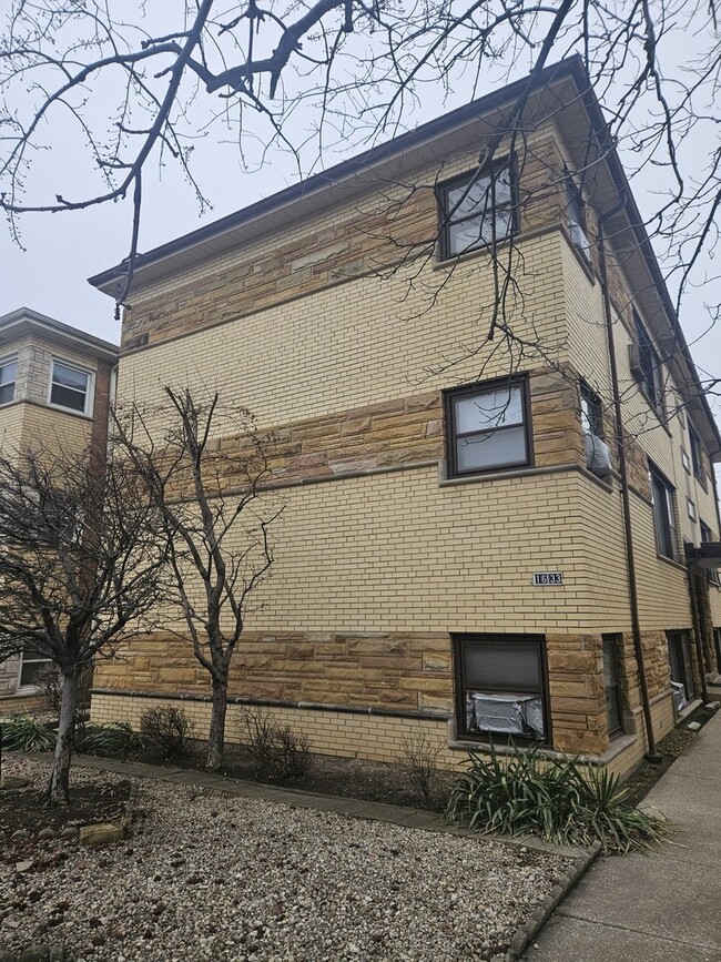 Building Photo - 1633 S Harlem Ave Unit 2W