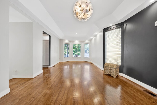 Building Photo - 1625 W Hollywood Ave Unit 1