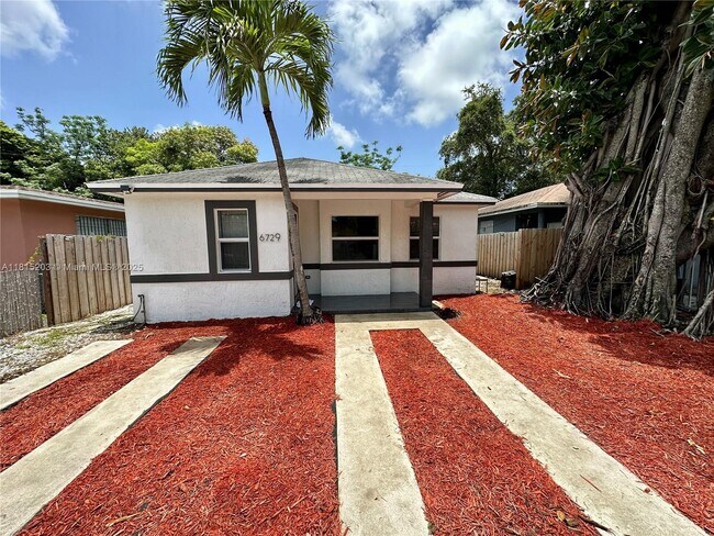 Photo - 6729 NW 4th Ct Casa