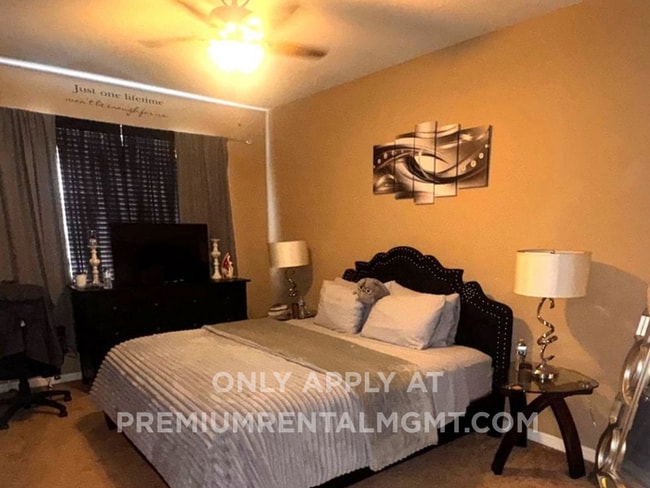 Photo - 2228 Seven Oaks Dr