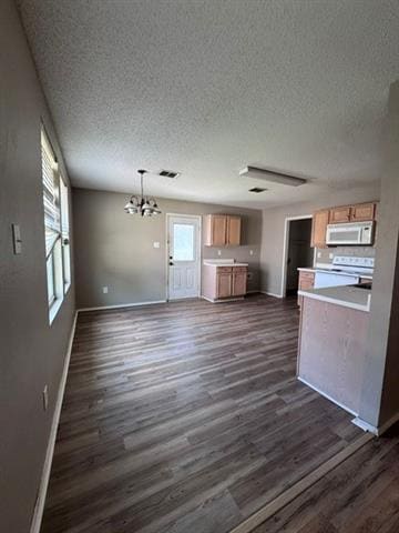 Building Photo - 5409 Comanche Wells Dr Rental