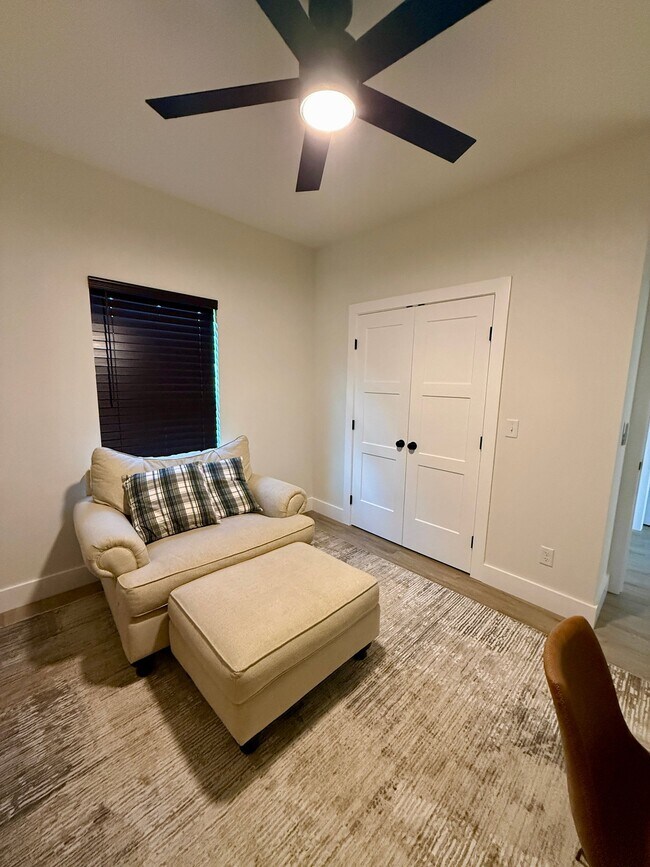 Photo - 5319 Upshaw Dr