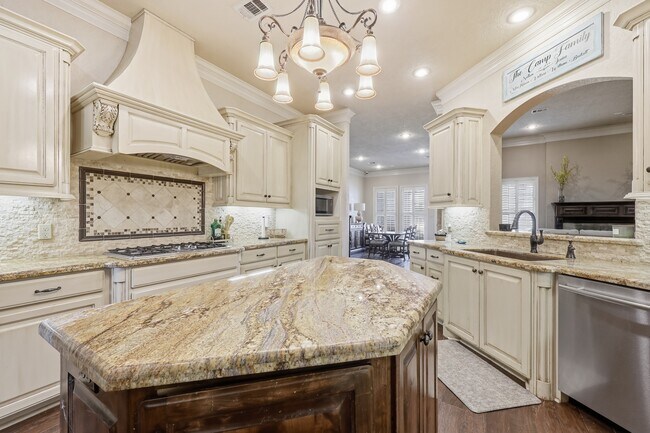 Photo - 6470 Claybourn Dr