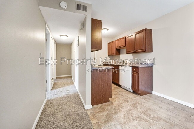 23210 Huron River Dr Unidad 12