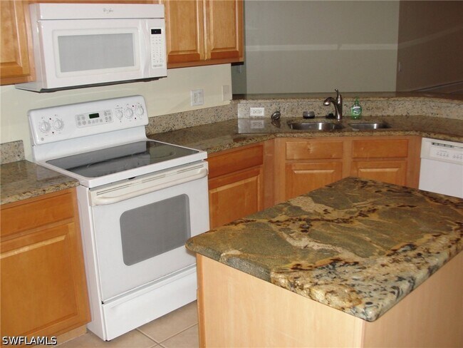 1295 Henley St Unit 1204