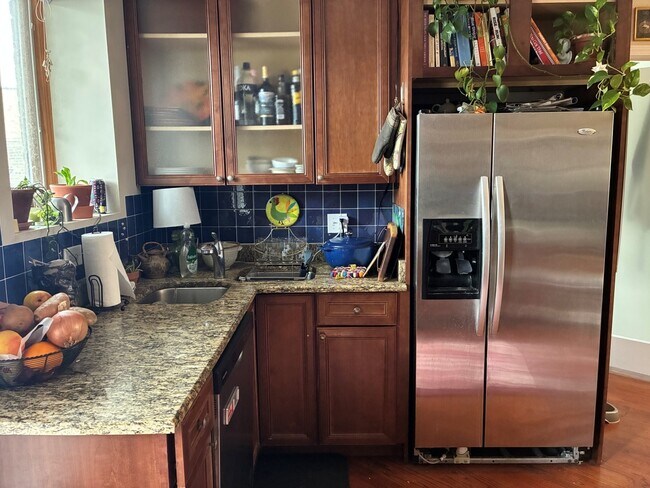 Photo - 1531 W Hollywood Ave Unit 2