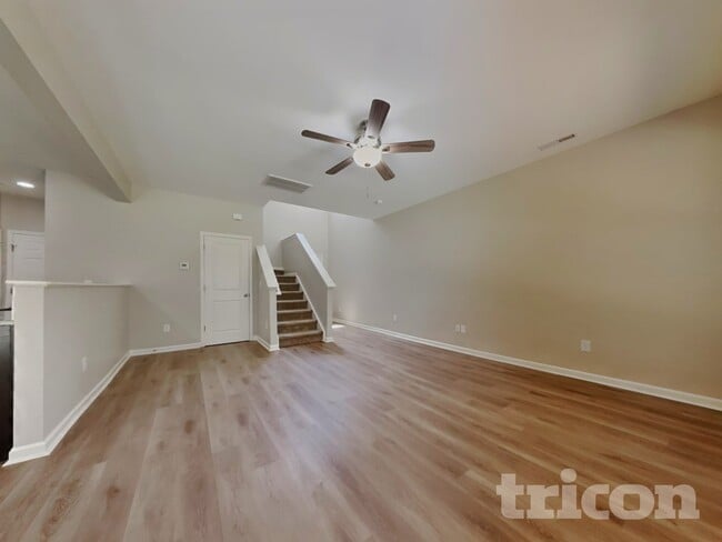 Photo - 5007 Red Poll Dr