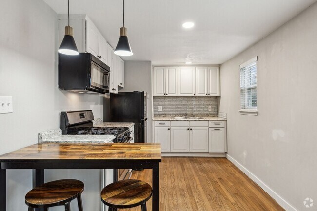 Building Photo - 5309 Side Ave Rental