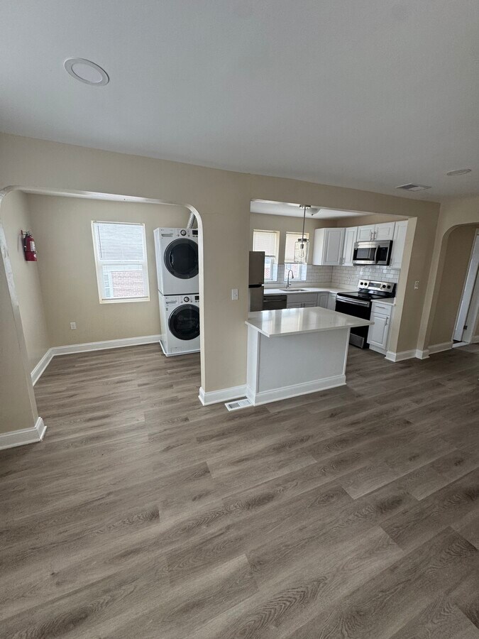 Photo - 1730 Aberdeen Rd