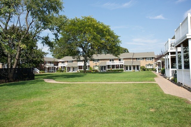 Fairfield Saxon Arms