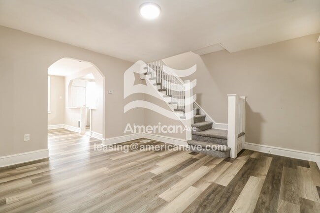 Photo - 2535 S Millick St