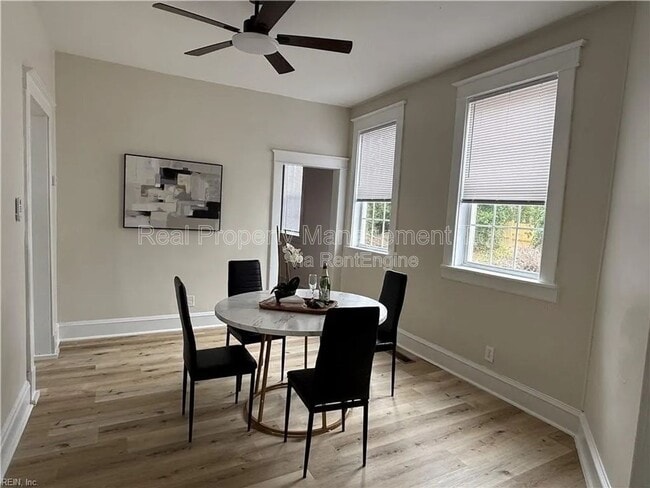 Photo - 1020 23rd St