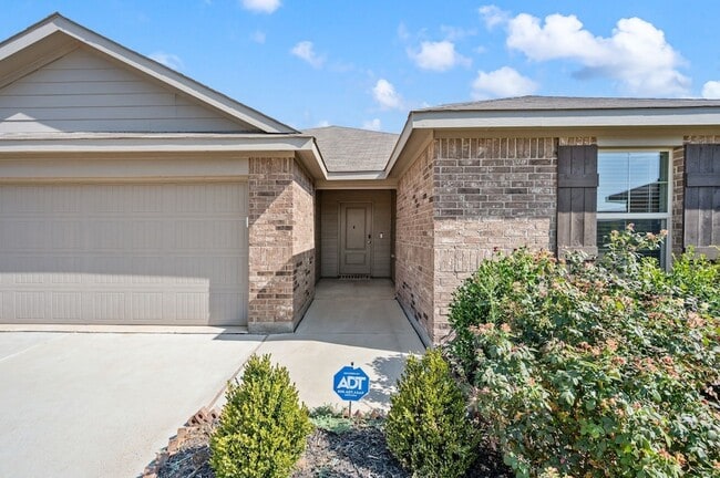 Photo - 3132 Newfield Ct