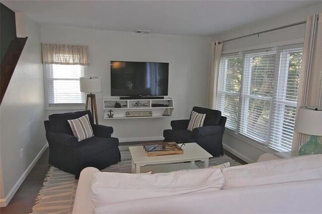 Photo - 70 Houston Ave