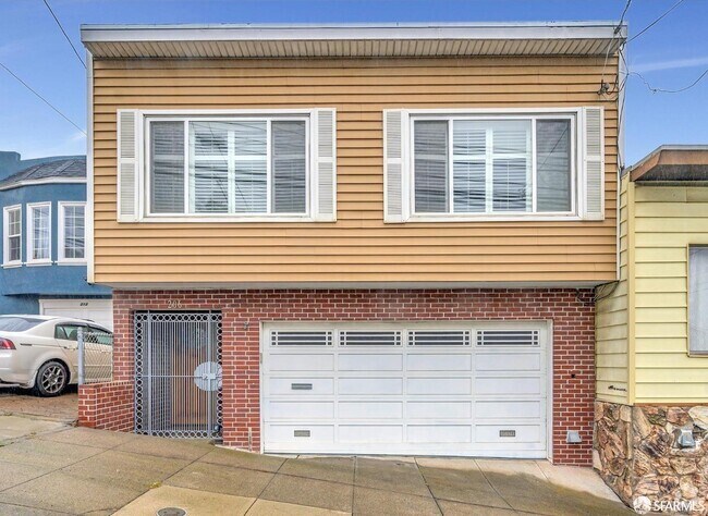 Building Photo - 206 Lakeview Ave Rental
