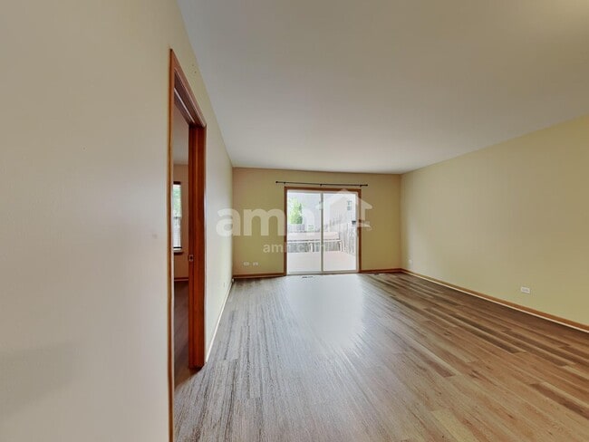 Photo - 560 S Annandale Dr
