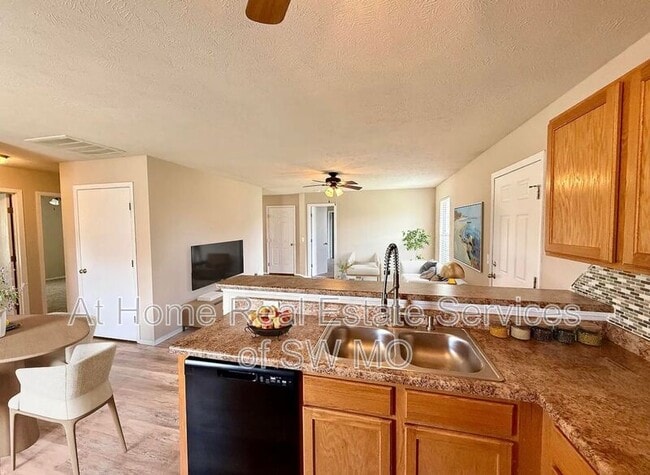 Photo - 5610 W Sugar Pine Dr