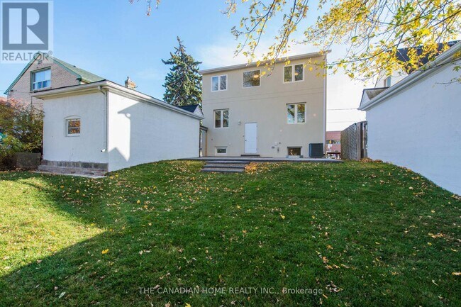 Photo - 8 Clearview Heights