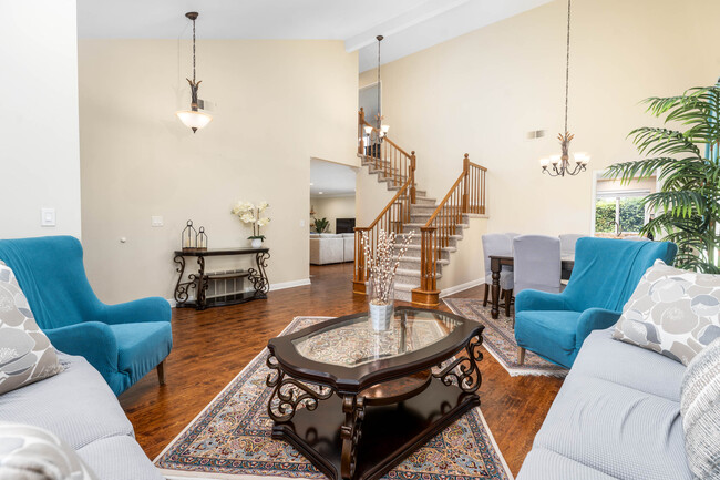 Photo - 2286 Willow Ave