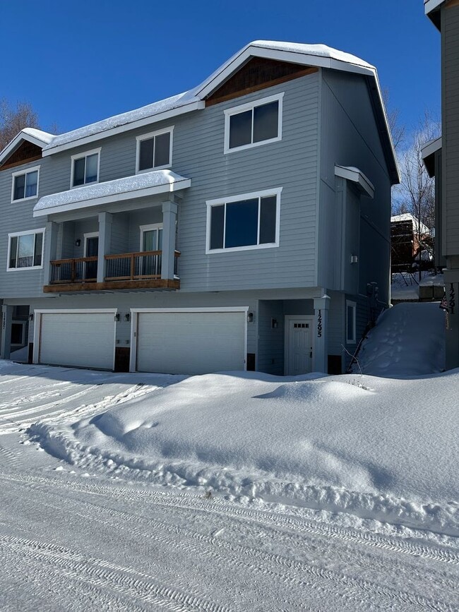 Building Photo - Enjoy gorgeous Views of the inlet & Mt. Susitna from the heart of Eagle River!