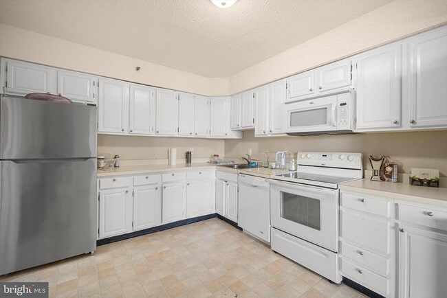 Photo - 3709 S George Mason Dr Unit 1508