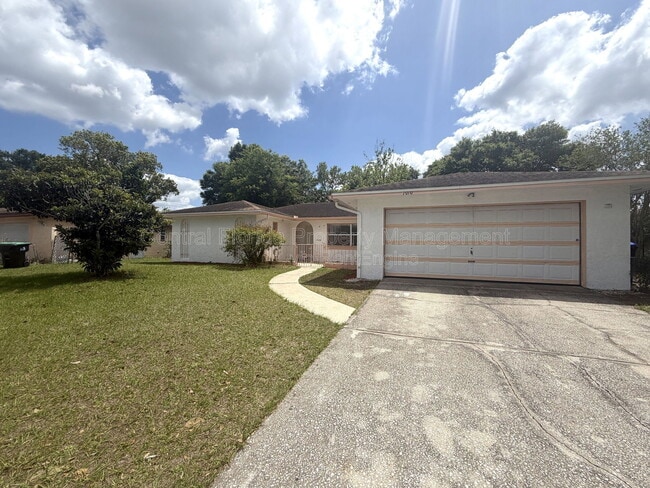 Building Photo - 7010 Ironwood Dr