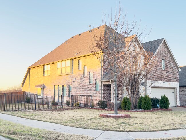 Photo - 7603 Bridge Water Cir