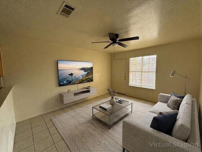 Photo - 1300 Dugger Cir Unidad A