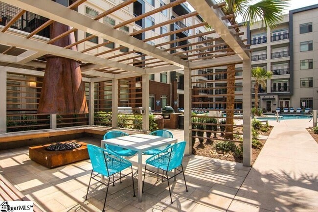 Photo - 212 E Broad St