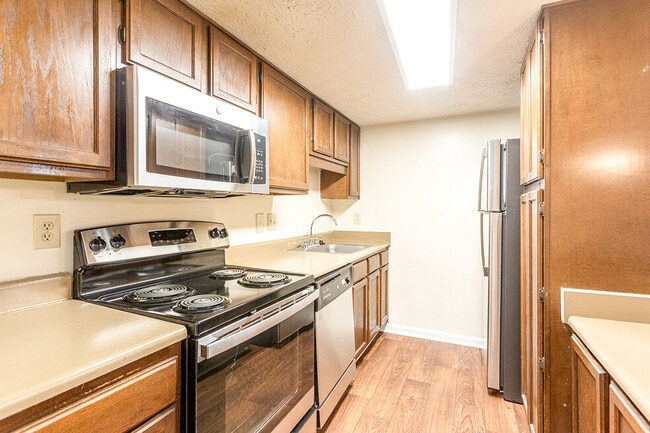 Kitchen - Azalea Hill