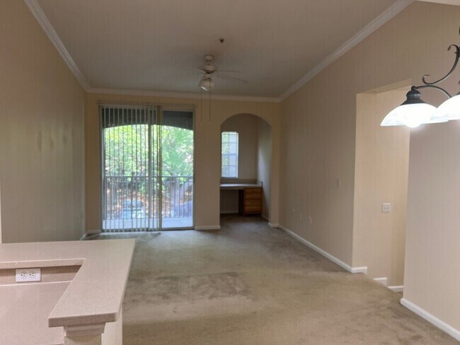 Photo - 10075 Gate Pky N Unidad 2805