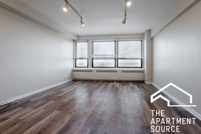Building Photo - 4180 N Marine Dr Unit 411 Rental