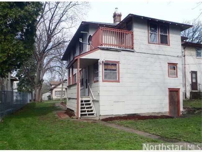 Photo - 3314 Emerson Ave N Unit Upper