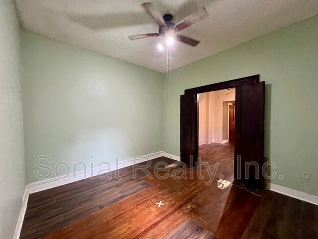 Photo - 619 St Philip St Unit 10