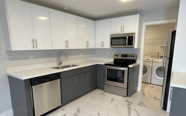 Photo - 1370 NW 3rd St