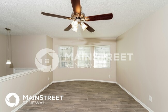 Photo - 6594 Davison Rd